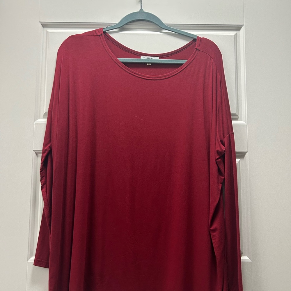 Women's Red Long Sleeve Top